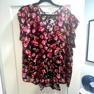 DR2 Floral Top, like New, only worn twice